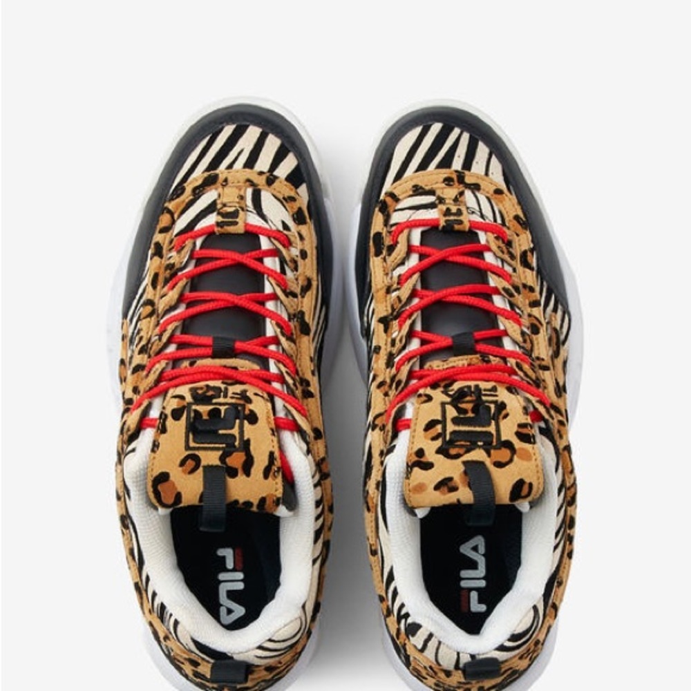 NWT FILA Women's Disruptor 2 Animal SIZE 7 Sneakers